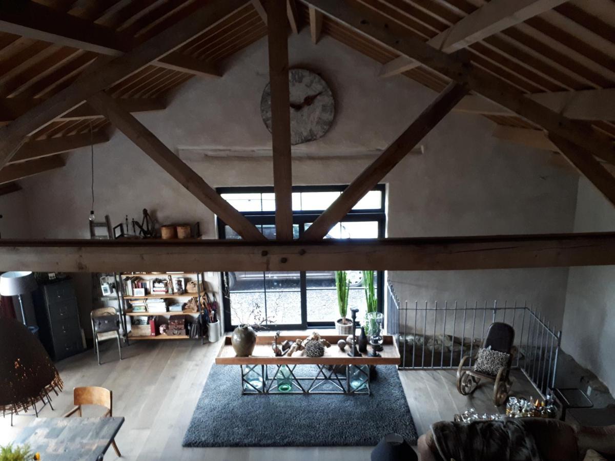 Le Hangar Des Voyageurs Petit-Halleux Exterior foto